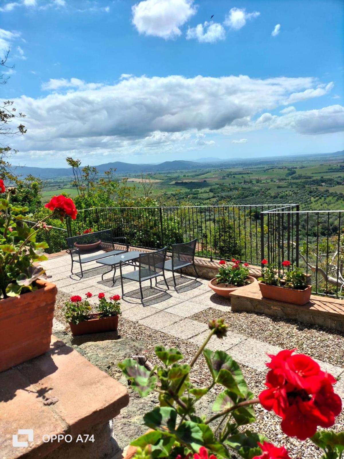 Tenuta Di Montemassi Fattoria Eksteriør bilde